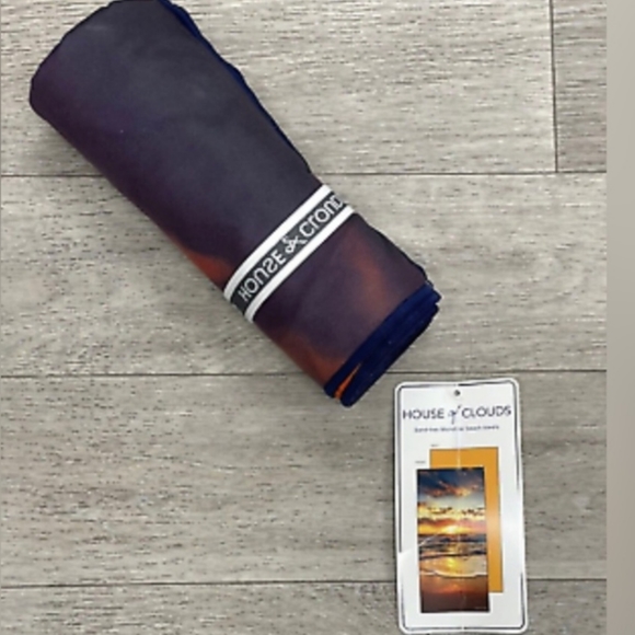 House of Cloud Microfiber Beach Towel Quick Dry Sand Free Compact Sunset - Picture 5 of 6